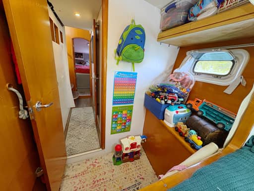 Interior photo 34 of 83