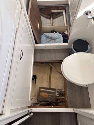 Interior photo 83 of 83