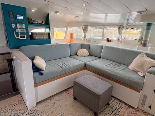 Interior photo 3 of 83