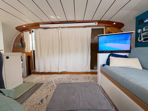 Interior photo 10 of 83