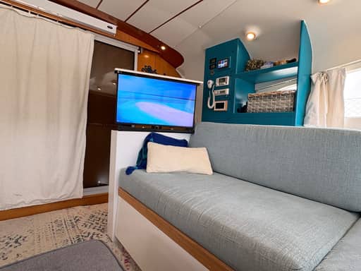 Interior photo 11 of 83